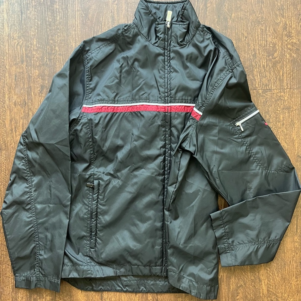 Nike!! Black Windbreaker Jacket with Red Stripe SzM